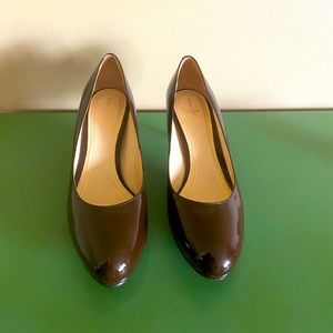 Cole Hahn Nike Air Brown Patent Shoes